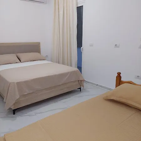 Rejana 게스트하우스 4*