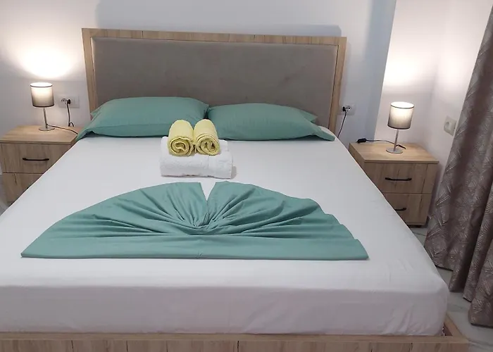 Rejana Guest house *